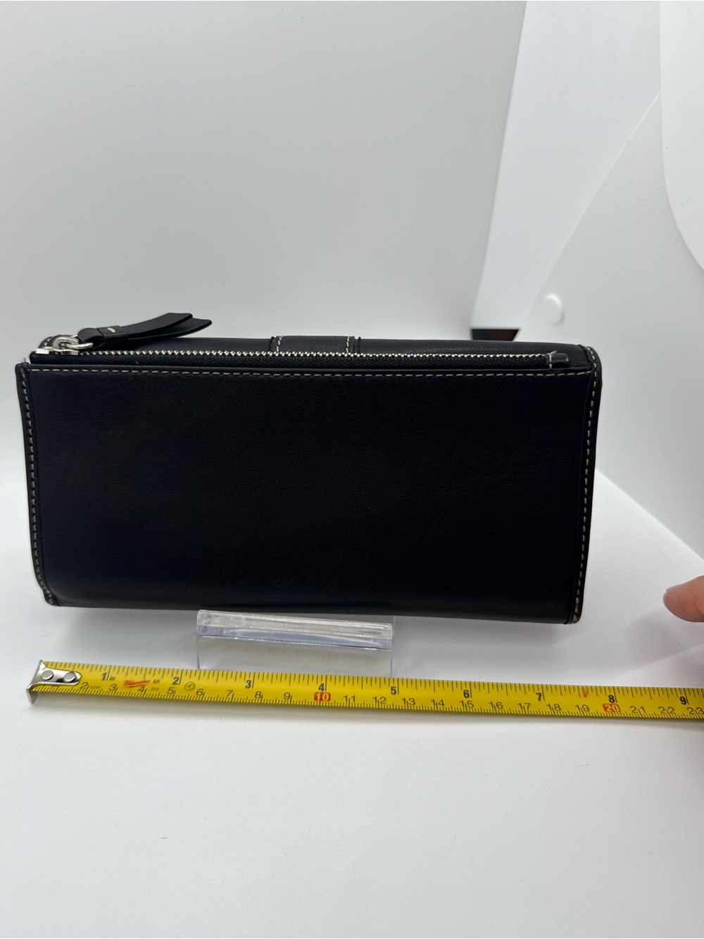 Coach Legacy Black Leather Wallet Lavender Interior - Picture 7 of 15